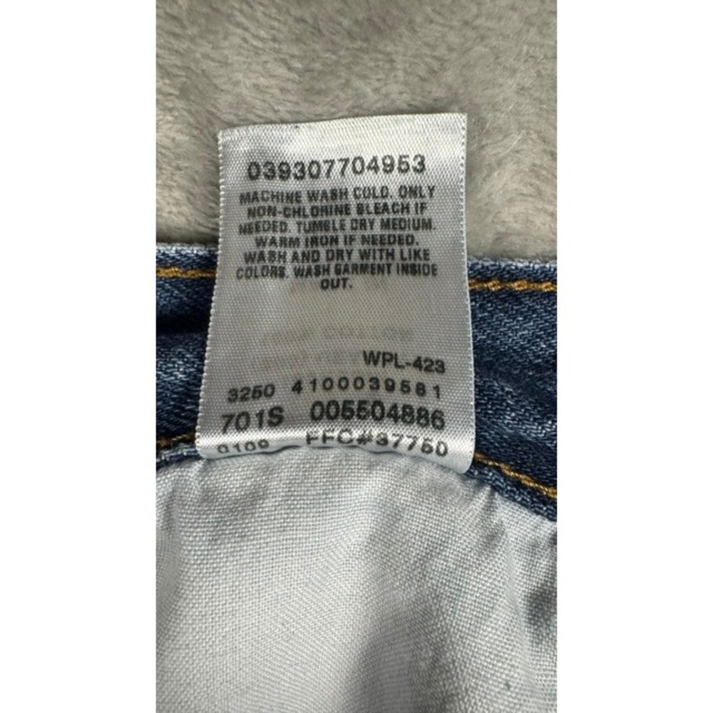 Levi's Jeans Mens 38x34 550 Relaxed Fit Tapered‎ Leg Medium Wash Blue Denim - Picture 9 of 10